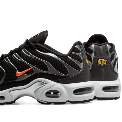 Nike Air Max Plus TN SE Black, Crimson & Dark Grey | END. (US)