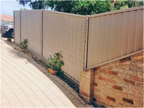 Colorbond fence installation on uneven 2 - Perth Trade Centre