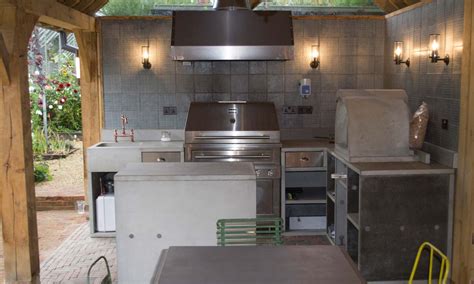 Outdoor Concrete Kitchen - Designer Charlotte Crosland - Living Concrete