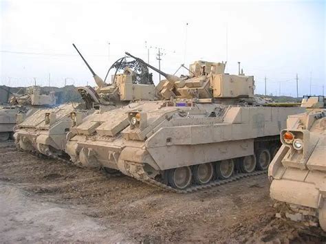 Bradley M2A3 IFV armoured infantry fighting vehicle technical data ...