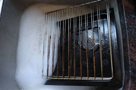 How to Clean a Toaster Oven – Start to Finish