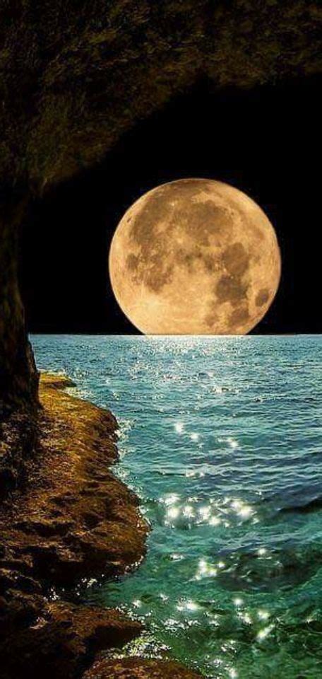 Fabulous Full Moon Photography To Keep You Fascinated - Bored Art