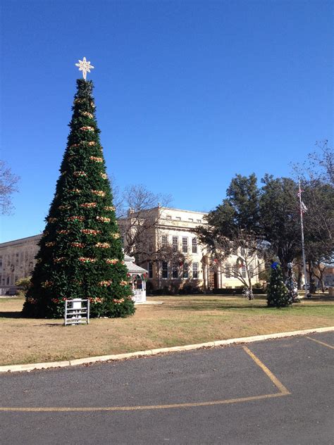 Kerr County Courthouse, 700 Main St, Kerrville, TX, Court Houses - MapQuest