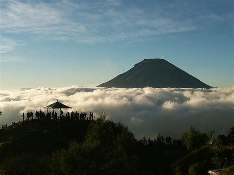 Private Yogyakarta Dieng Plateau Golden Sunrise Tour - Wandernesia