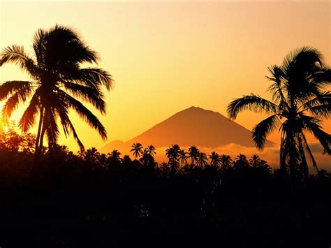 Gunung Agung, Bali | ONE WITH NATURE