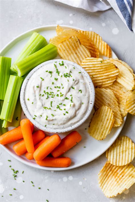 Greek Yogurt Ranch Dip {Quick and Easy} - WellPlated.com