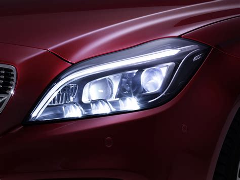 Mercedes to debut MULTIBEAM LED headlight technology on 2015 CLS