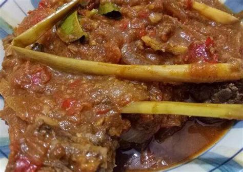 Resep Semur Ayam Pedas oleh Clara - Cookpad