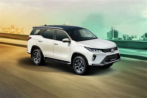 Toyota Fortuner Legender Looks Reviews - Check 39 Latest Reviews & Ratings