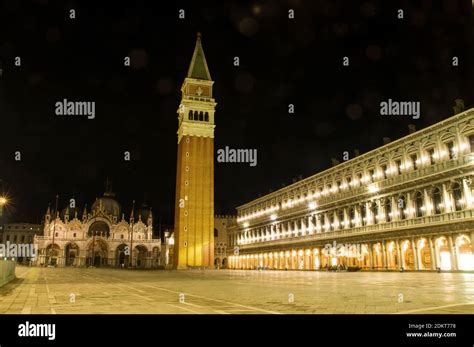 Piazza San Marco night view Stock Photo - Alamy