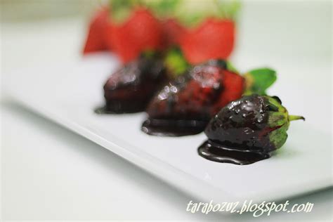 STRAWBERRY COKLAT | AIR TANGAN ZUHAIDA