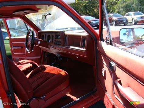 1986 Ford bronco ii interior