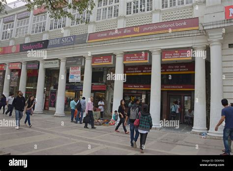 Connaught place shopping complex hi-res stock photography and images - Alamy