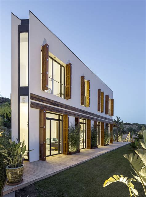 A House / 08023 Architecture + Design + Ideas | ArchDaily