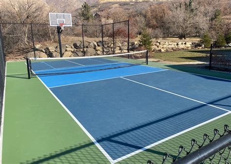 The Best Pickleball Courts For Your Backyard