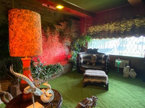 The Jungle Room at Graceland – Memphis, Tennessee - Atlas Obscura