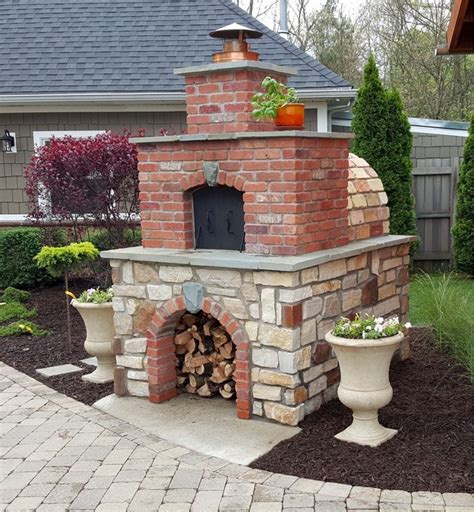 How to build a pizza oven outdoors - Builders Villa