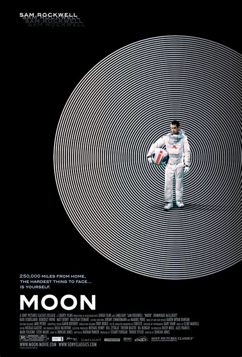 We Review Film: Moon (2009)