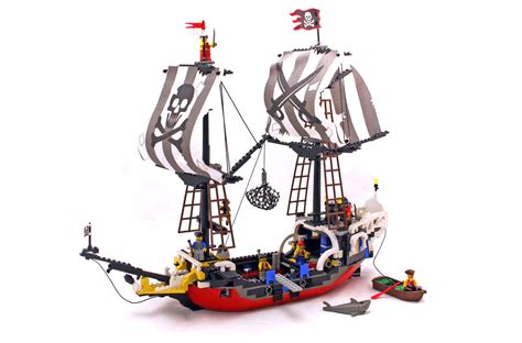 Red Beard Runner - LEGO set #6289-1 (Building Sets > Pirates)