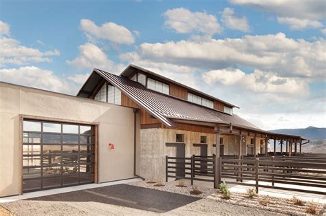 Tour a Modern Horse Property in Colorado - STABLE STYLE | Luxury horse stables, Equestrian ...