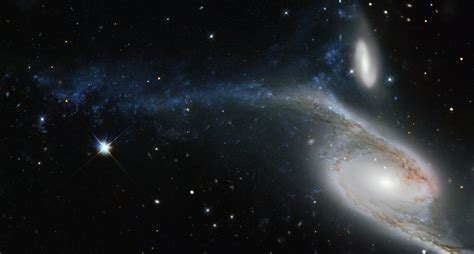 Hubble Views Two Interacting Galaxies