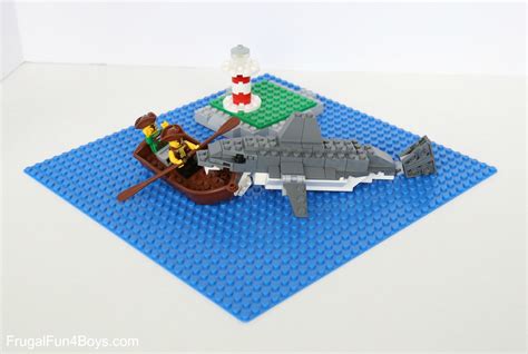 LEGO Shark Building Instructions