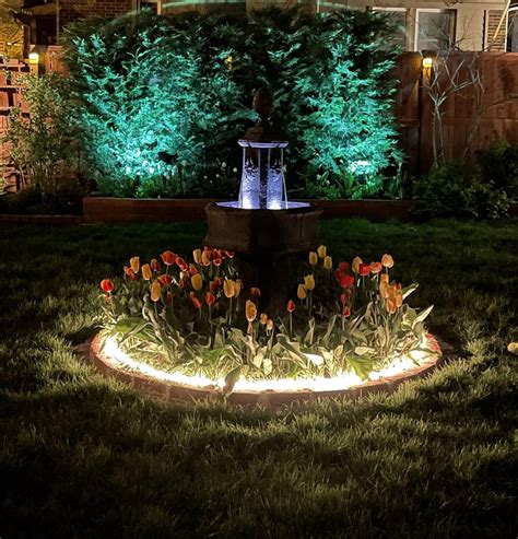 Philips hue outdoor lights are a must! : Hue