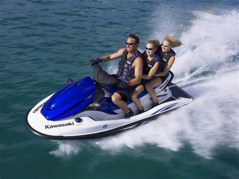 4 Jet Skiing Destinations, Jet Skiing Packages, Jet Skiing Tips