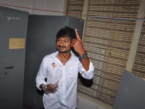 Udhayanidhi Stalin wore shirt with DMK symbol on it while casting vote? EC has a reply | Tamil ...