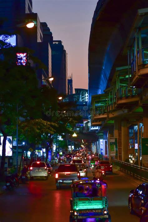 Nightlife in Bangkok City editorial photography. Image of nightlife - 145611932