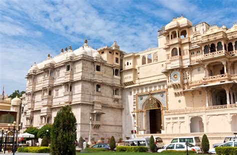 City Palace Udaipur | City Palace Udaipur Entry Fee, Visit Timings | Udaipur Mahal