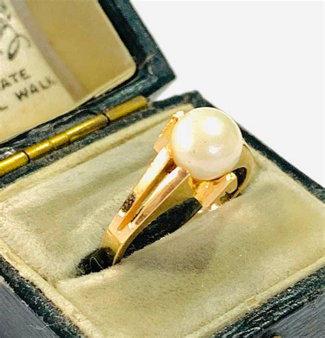 Stunning vintage 9ct yellow gold Pearl ring - hallmarked London 1968 - size J - 4 1/2 - Free ...