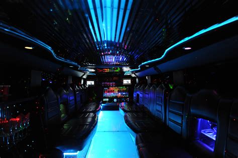 H2 Hummer Limousine (Black-Top) - Edmonton Hummer Limos