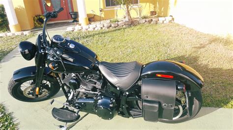 Harley Davidson Softail Slim Saddlebags