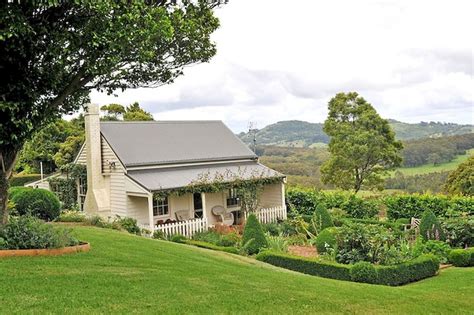 Great farmhouse exterior design ideas (89 (With images) | Australian country houses, Country ...