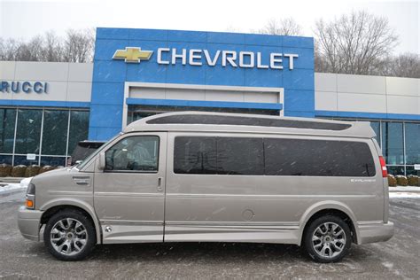 9 Passenger Luxury Van