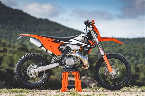 Ktm 300 Exc 4k Desktop Backgrounds Wallpaper - Ktm Exc 300 (#1432731) - HD Wallpaper ...