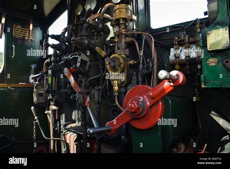 Footplate controls of GWR 1400 tank class 0-4-2T steam locomotive No 1450 Stock Photo - Alamy