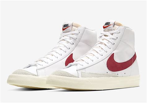 Nike Blazer Mid '77 Brick Red BQ6806-102 | SneakerNews.com