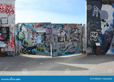 Berlin Wall Murals editorial stock image. Image of located - 91450494