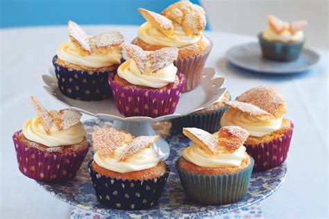 Butterfly buns recipe | GoodtoKnow