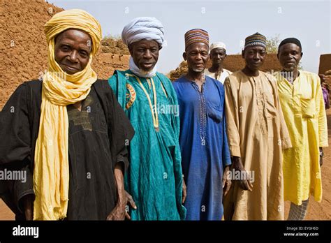 Niger, Central Niger, Tahoa, Portrait of senior man wearing traditional ...