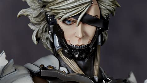 Metal Gear Rising White Raiden Statue to Be SDCC Exclusive