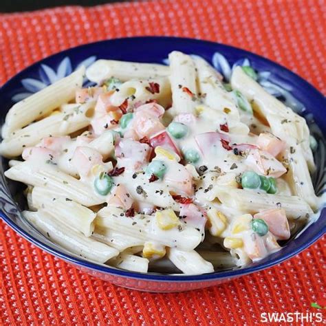 White Sauce Pasta (Béchamel Sauce Pasta) - Swasthi's Recipes