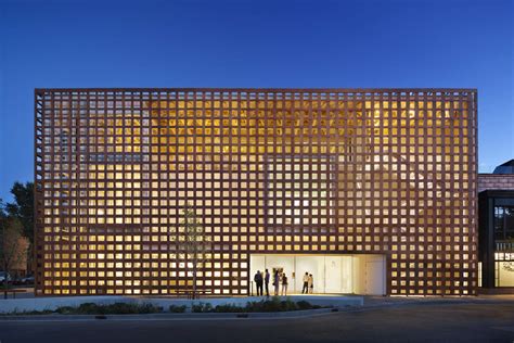 Architecture of Pritzker Prize Winner Shigeru Ban