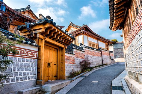 Seoul Sightseeing: 5 Historic Landmarks with Cutting-Edge Surprises