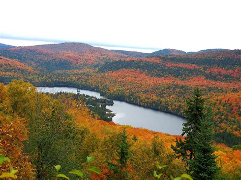 Mont Tremblant National Park, Québec, Canada : r/hiking