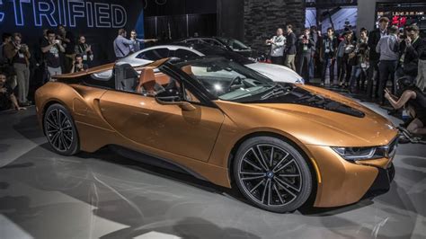 BMW i8 Roadster price: It's the costliest BMW you can buy in the U.S ...