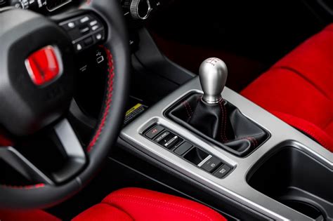 2023 Honda Civic Type R Interior Features an Immersive Cockpit Experience