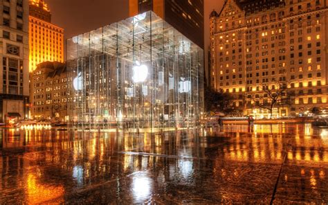 Apple Store- New York City - Desktop Wallpaper